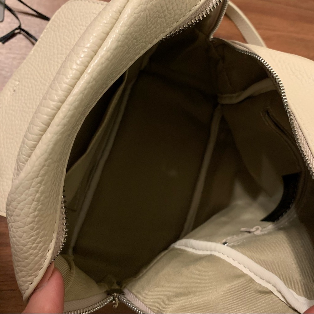 Isabella Rhea Small Leather Backpack - Picture 7 of 8